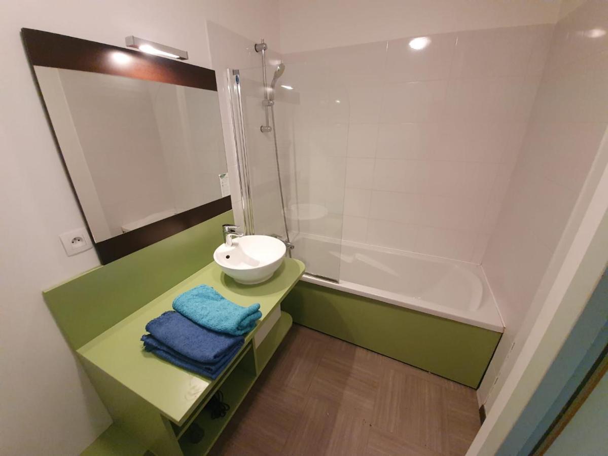 Apartmán Le Romarin - Climatisation Piscine & Parking Prive Gréoux-les-Bains Exteriér fotografie