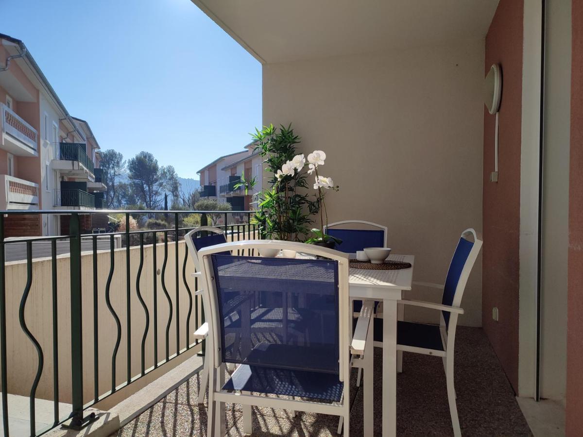 Apartmán Le Romarin - Climatisation Piscine & Parking Prive Gréoux-les-Bains Exteriér fotografie